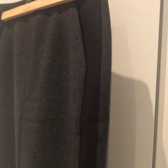 J Crew, navy and gray No. 2 pencil skirt, sz 0 - Picture 3 of 3